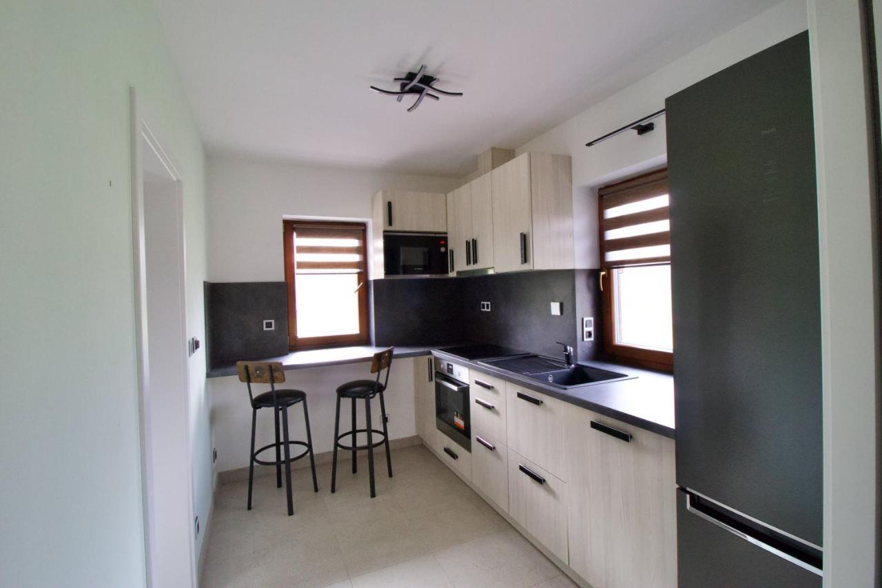 Apartman Uprostred Trojuhelniku Praha - Karlovy Vary - Plzen Kolesovice Exterior foto