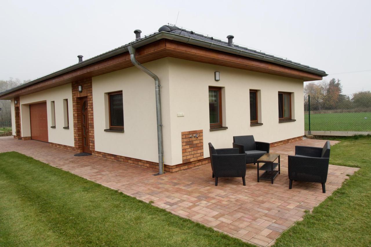 Apartman Uprostred Trojuhelniku Praha - Karlovy Vary - Plzen Kolesovice Exterior foto